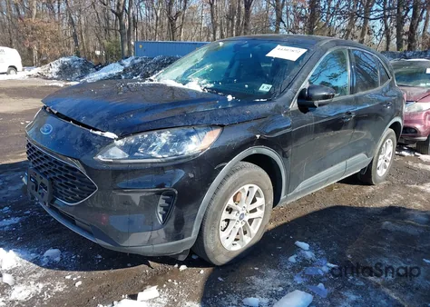 2021 Ford Escape Se Hybrid z USA, uszkodzony, nr VIN 1FMCU9BZ2MUA02960
